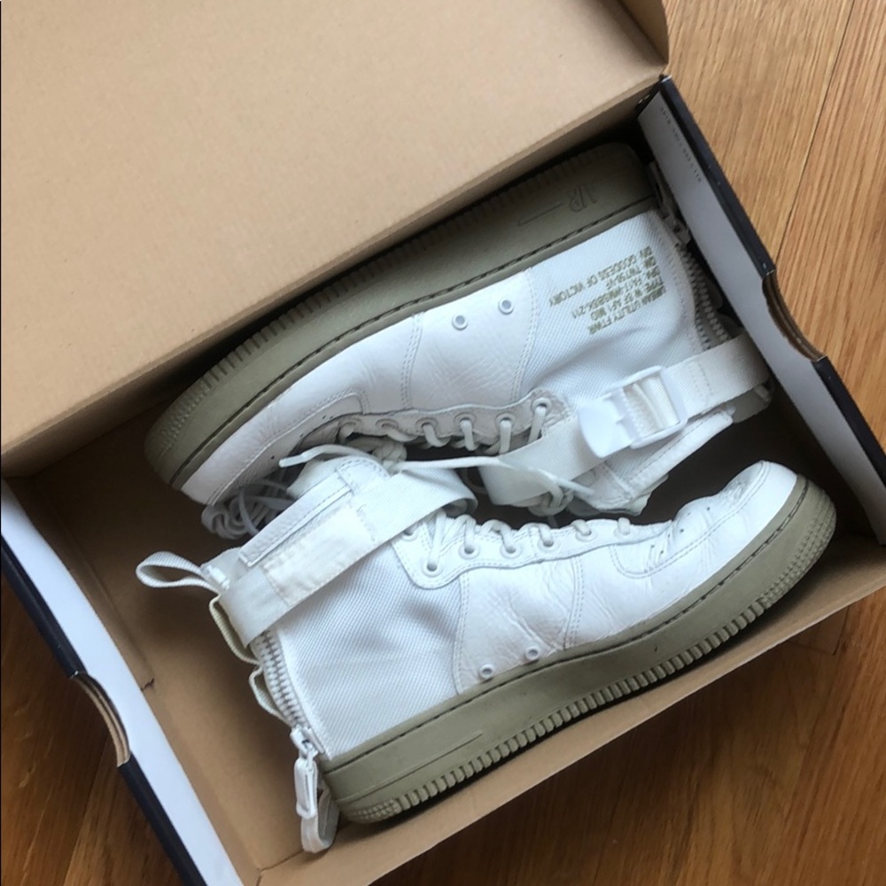 Nike Air Force